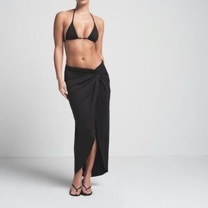 SKIMS Sarong Skirt - Black Swim Coverup